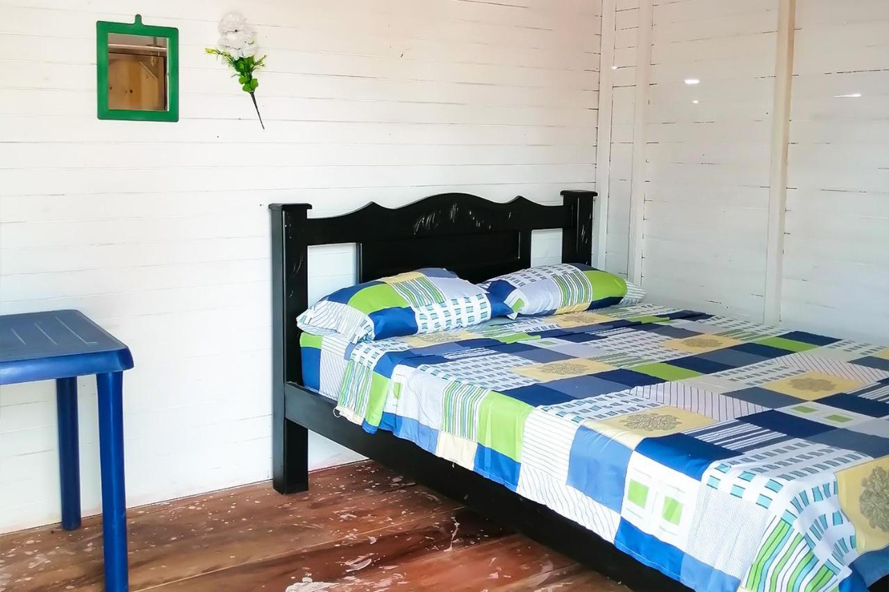 Puerto Caracol Isla Mucura Hotel Bagian luar foto